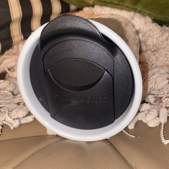 SOLD!!Starbucks Original White Travel Cup With Lid - Picture 3 of 4